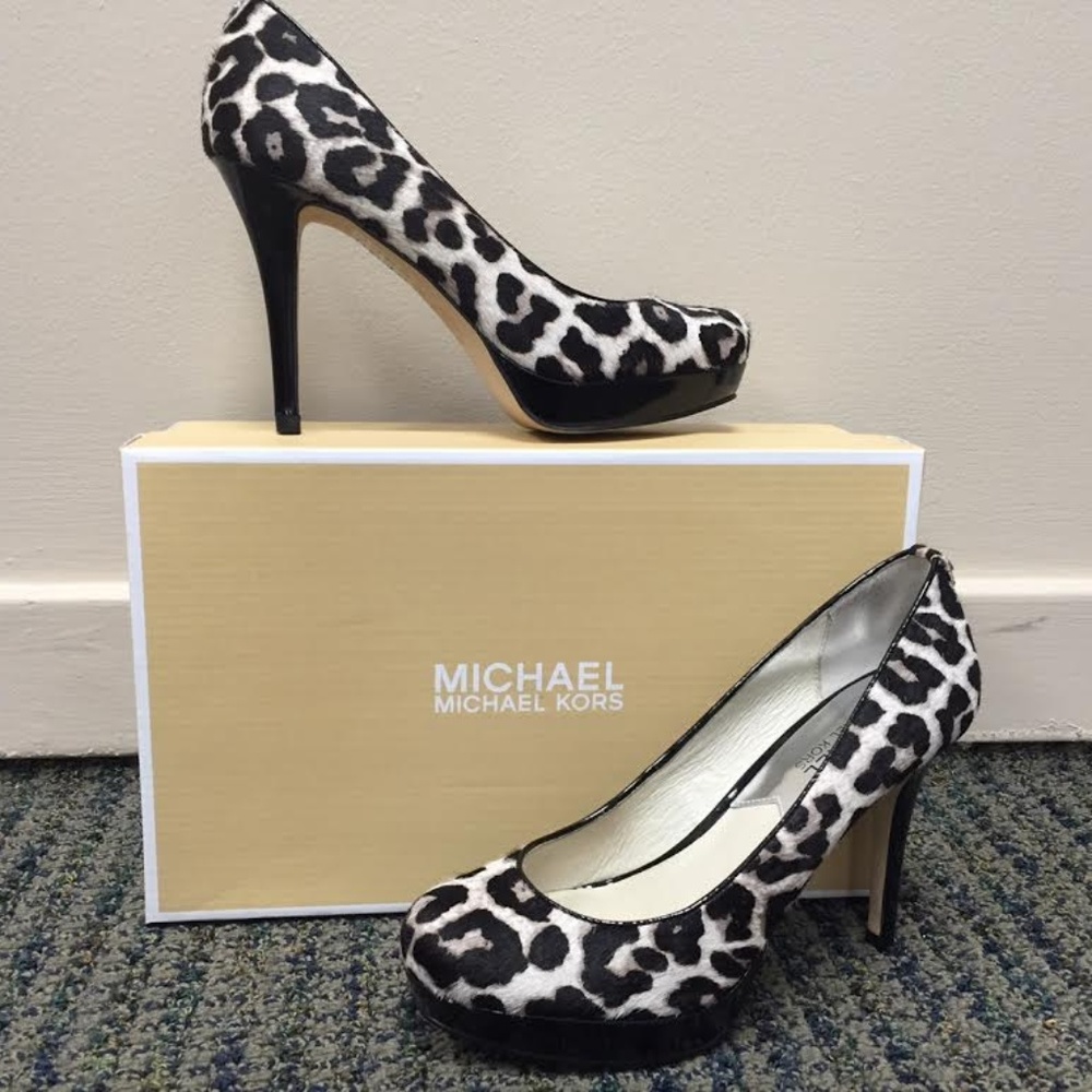 Michael Kors Ionna Pumps Leopard Print Black White High Heels